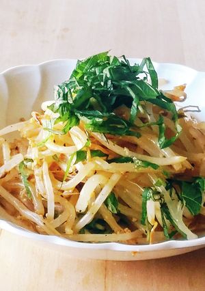 自慢のモヤシ★ラーチー大葉★レンジ2分-レシピのメイン写真