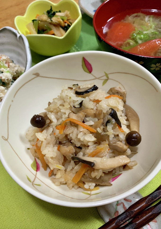 たっぷりきのこの炊き込みご飯♪-レシピのメイン写真