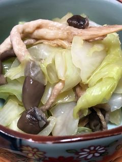 副菜キャベツとしめじのからしめんつゆ和え-レシピのメイン写真