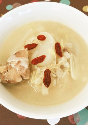 鶏肉と押麦入り☆参鶏湯風スープ-レシピのメイン写真