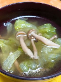 レタスとキノコのスープ-レシピのメイン写真