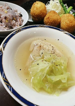 手羽先とキャベツのスープ-レシピのメイン写真