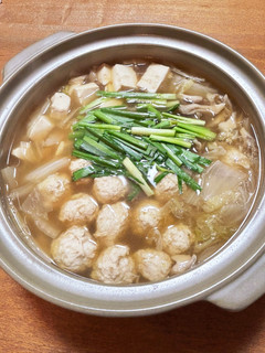 鶏団子鍋。生姜と玉ねぎ麹で優しい味。-レシピのメイン写真