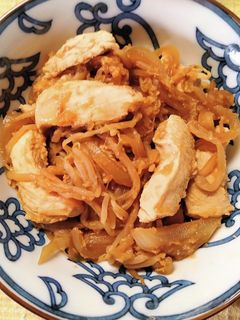 鶏むね肉 もやし 玉ねぎの生姜味噌炒め✿-レシピのメイン写真
