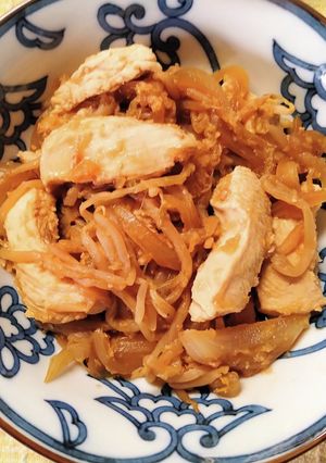 鶏むね肉 もやし 玉ねぎの生姜味噌炒め✿-レシピのメイン写真
