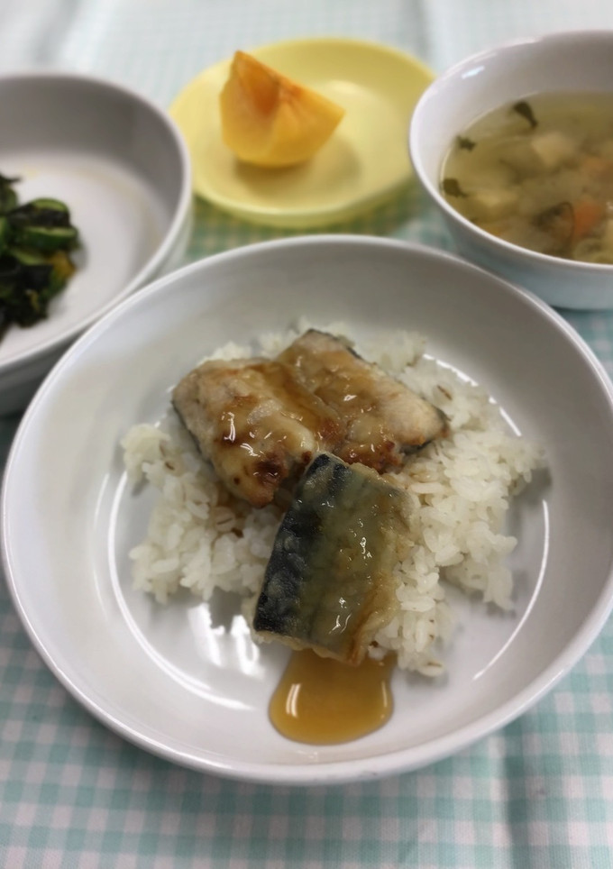 さんまの蒲焼き丼-レシピのメイン写真