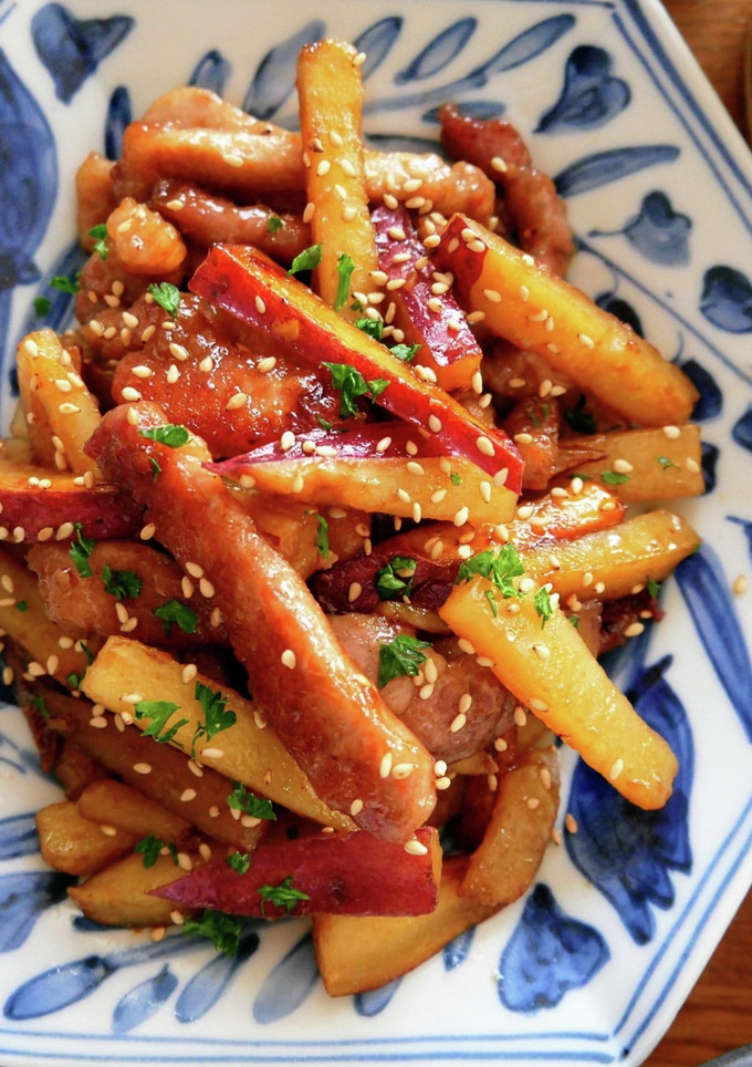 すぐできる！さつまいもと豚肉の甘辛炒め-レシピのメイン写真