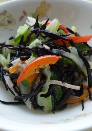 【保育所給食】まっくろくろすけサラダ-レシピのメイン写真