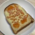 いくらとチーズのトースト