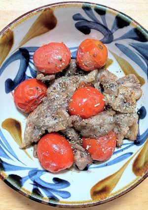 豚バラ肉とミニトマトのマヨネーズ炒め-レシピのメイン写真