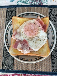 ベーコンエッグトースト-レシピのメイン写真