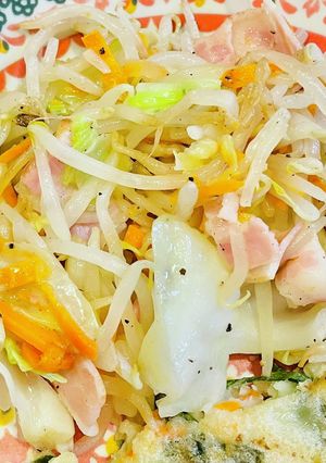 ご飯が進む！ベーコンもやしのバター炒め☆-レシピのメイン写真
