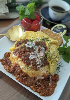 ミートソースアレンジ☆簡単オムライス-レシピのメイン写真