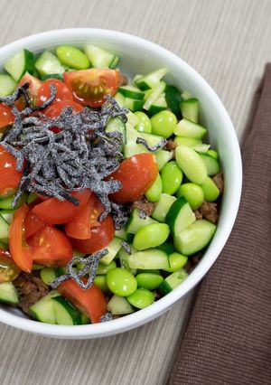 たんぱく質約25gあっさり塩昆布そぼろ丼-レシピのメイン写真