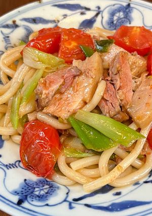 トマトと豚角煮の焼きうどん醤油ニンニク-レシピのメイン写真
