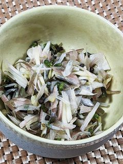 混ぜるだけで簡単!紫蘇の実とみょうが和え-レシピのメイン写真