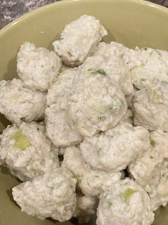 鶏だんご 離乳食後期 掴み食べ-レシピのメイン写真