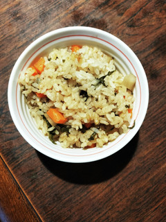 塩昆布と青紫蘇と根菜と胡麻の炊き込みご飯-レシピのメイン写真