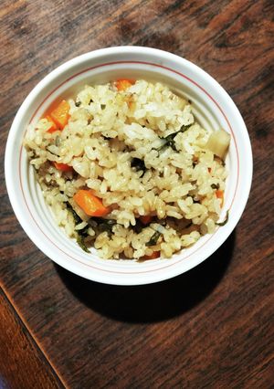 塩昆布と青紫蘇と根菜と胡麻の炊き込みご飯-レシピのメイン写真