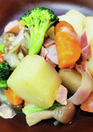 学校給食365日‥ジャガイモのベーコン煮-レシピのメイン写真