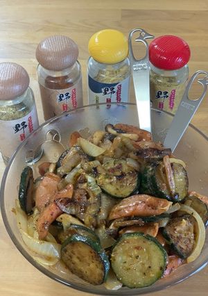 野香の『ズッキーニ醤油マヨ炒め』-レシピのメイン写真