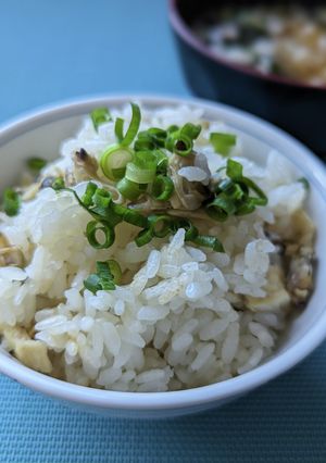 旨味たっぷり！あさりと油揚げの炊込みご飯-レシピのメイン写真