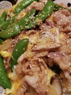 豚バラとスナップえんどうの卵とじ-レシピのメイン写真