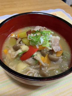 我が家の具だくさん豚汁♪-レシピのメイン写真