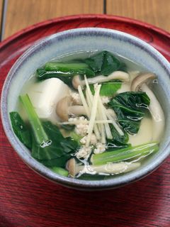 小松菜、豆腐、キノコの生姜スープ-レシピのメイン写真