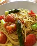 アスパラとトマトのじゃこパスタ