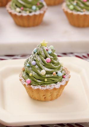 混ぜて絞るだけ♪簡単ツリータルトケーキ-レシピのメイン写真