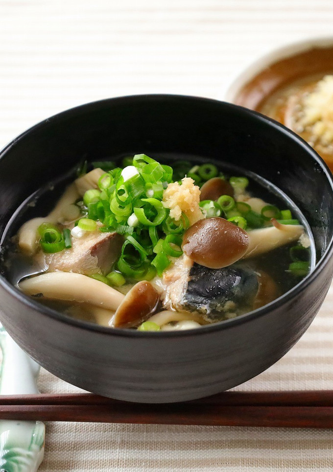 生姜たっぷり♪ しめじとさば缶のお味噌汁-レシピのメイン写真
