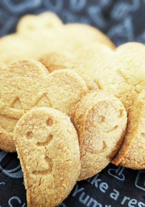 型抜きハロウィンクッキー-レシピのメイン写真