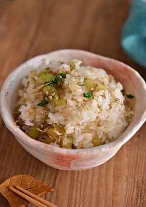 セロリとちりめんじゃこの混ぜご飯-レシピのメイン写真