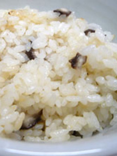 しいたけ1個でごちそう炊き込みご飯-レシピのメイン写真