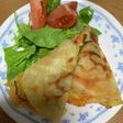 餃子の皮でサンドしたじゃがいものガレット
