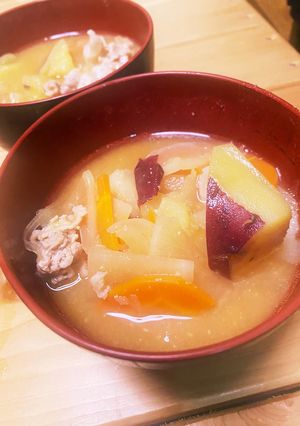 なっちゃん家の「旬な豚汁」-レシピのメイン写真