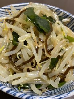 もやしとワカメの塩昆布和え♪-レシピのメイン写真