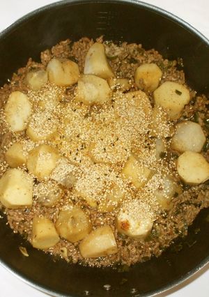 里芋煮物♪ひき肉にっころがし簡単薬膳-レシピのメイン写真
