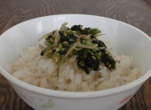 （保育所）青菜とじゃこのふりかけごはん-レシピのメイン写真