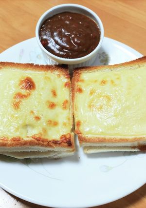 食パンでチーズカレーパン-レシピのメイン写真