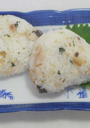 どんちっちアジの干物おにぎり-レシピのメイン写真