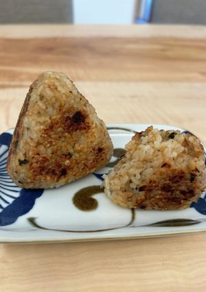 中まで味染み！フライパン焼きおにぎり-レシピのメイン写真