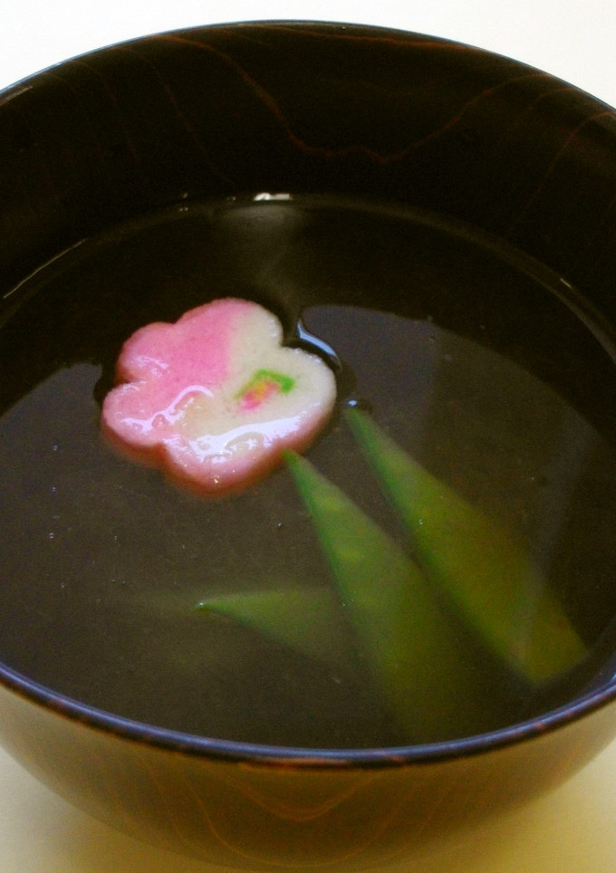 とろろ昆布ときぬさやの吸い物-レシピのメイン写真