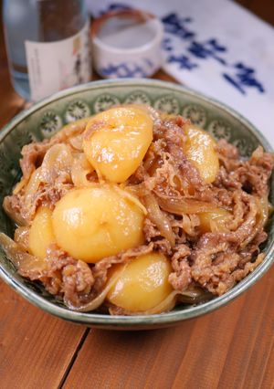 とろとろ玉葱と牛しぐれ煮の理想の肉じゃが-レシピのメイン写真