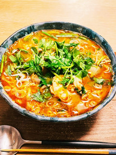夫大好きティーヌンの味!トムヤムラーメン-レシピのメイン写真