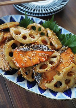 簡単!鮭とれんこんの甘酢炒め-レシピのメイン写真