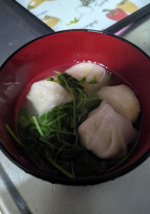 豆苗と海老餃子のスープ-レシピのメイン写真