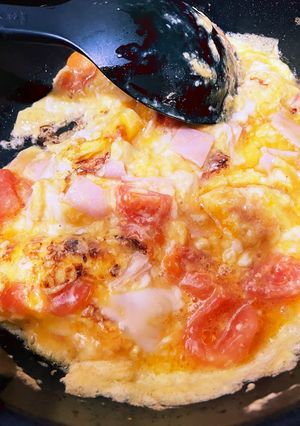 トマトとチーズのベーコン卵とじ-レシピのメイン写真