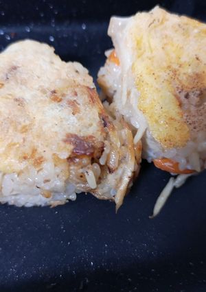 ★炊き込みご飯でチーズ焼きおにぎり★-レシピのメイン写真